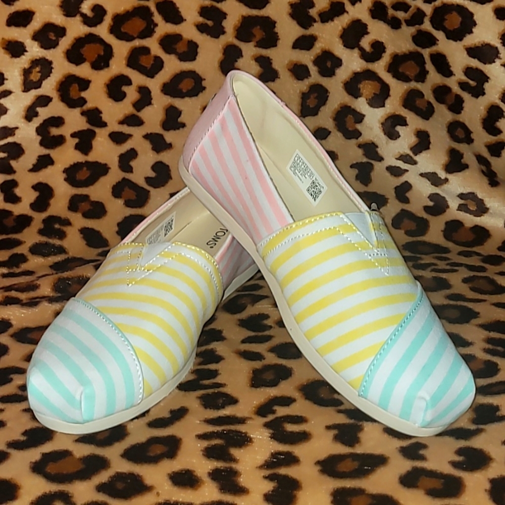 Striped Tom's